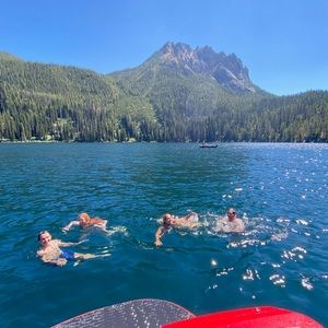 Meet your Posher, Gabriella